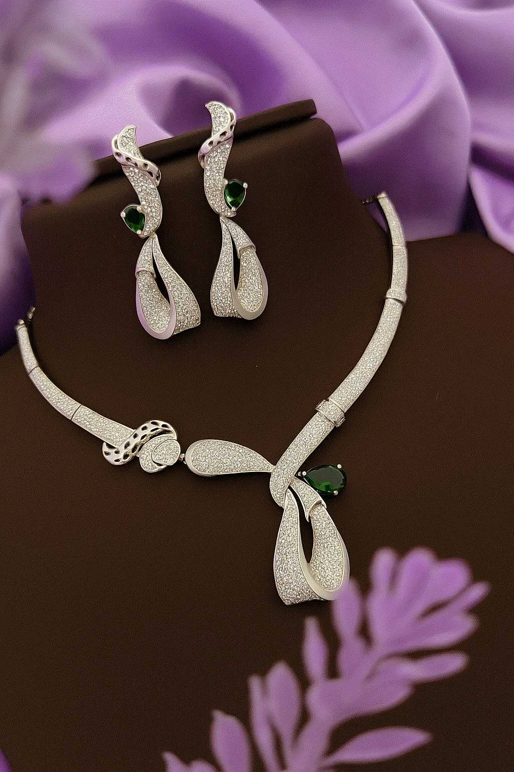 Emerald Cascade Luxury CZ Jewelry Set – Intimate Bridal Necklace & Drop Earrings for Wedding Galas - Miraasi Jewels